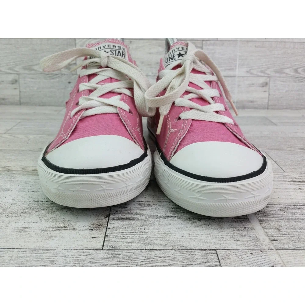 Vintage‎ Juniors Converse Shoes One Star Low Top Sneakers Pink Canvas Size 4